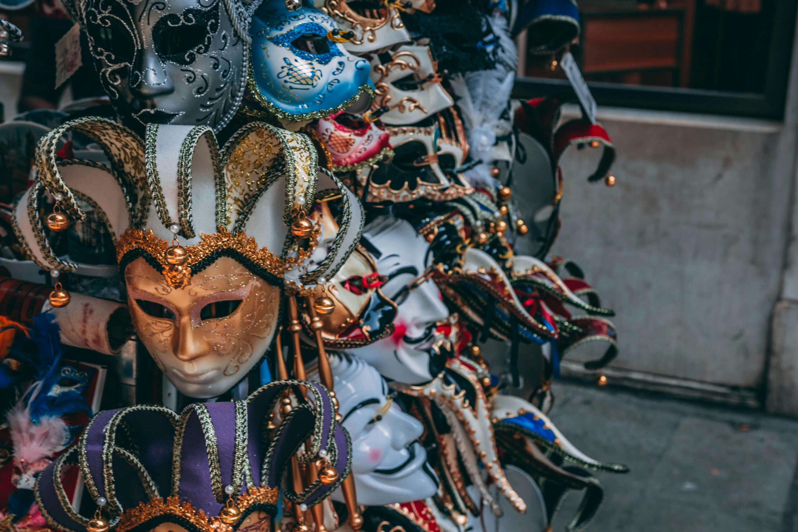 Guía del Carnaval de Cádiz: fechas, eventos y consejos para vivirlo al máximo