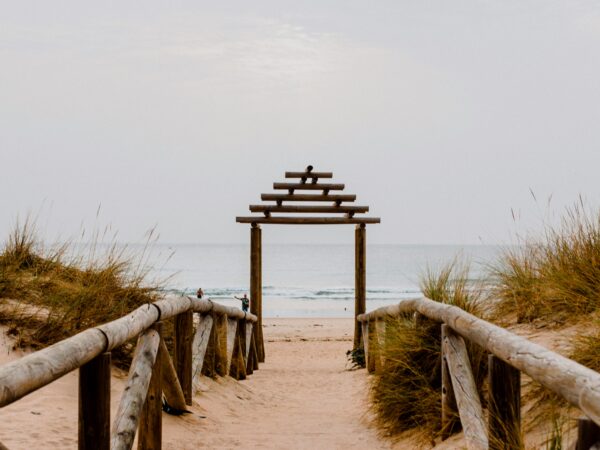 Dormir en la playa en Cádiz: 8 hoteles frente al mar para una escapada inolvidable
