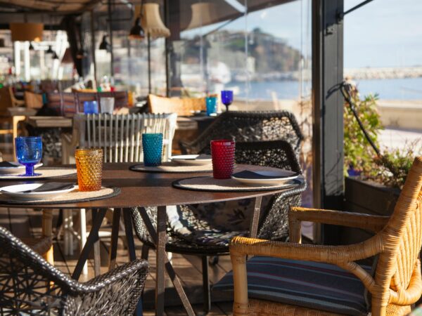 Restaurantes con vistas al mar en Cádiz: 10 sitios para comer frente al Atlántico